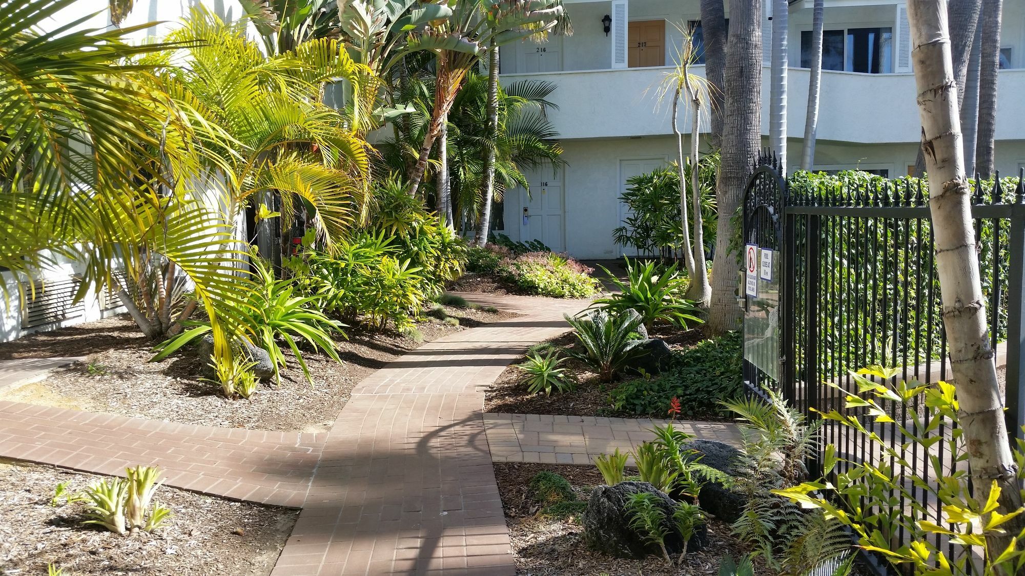 拉古纳海滩小屋酒店 拉古纳比奇 外观 照片